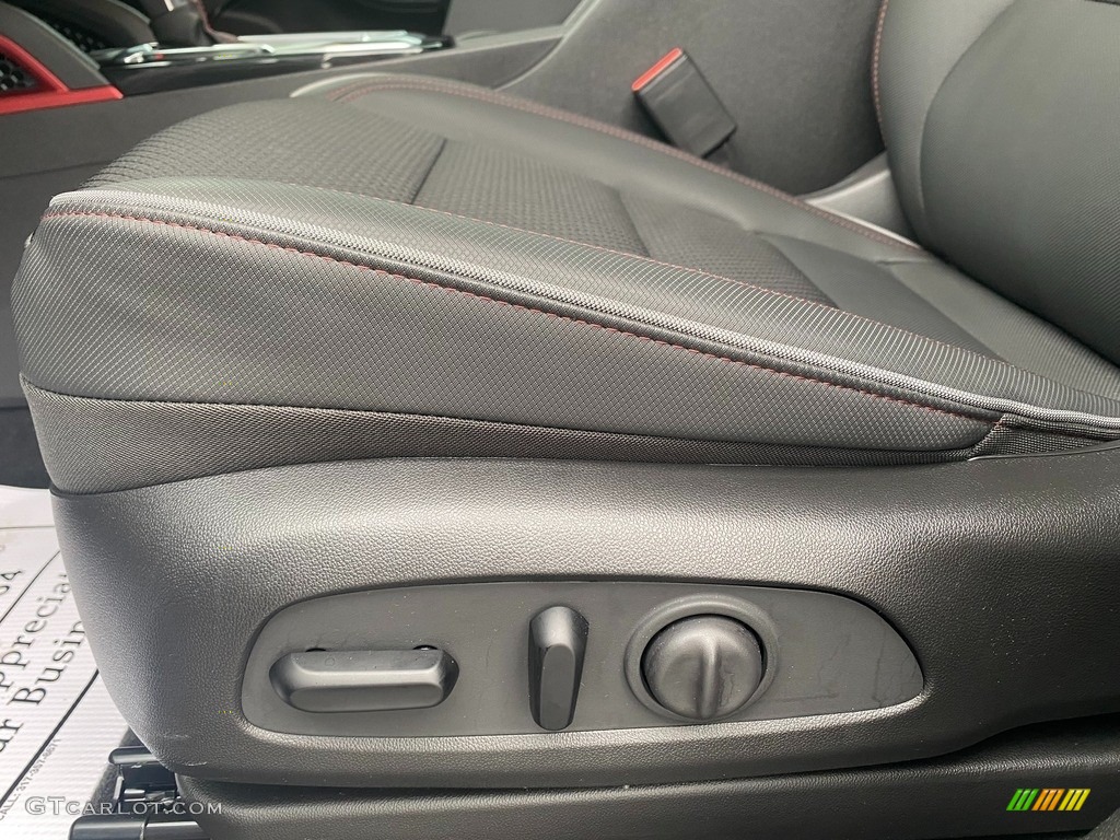 2021 Chevrolet Trailblazer RS Front Seat Photos