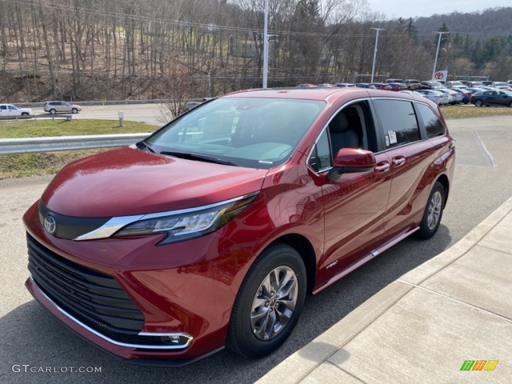 2021 Sienna XLE AWD Hybrid - Ruby Flare Pearl / Graphite photo #13