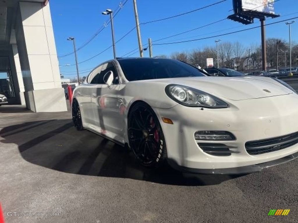 Carrara White Porsche Panamera