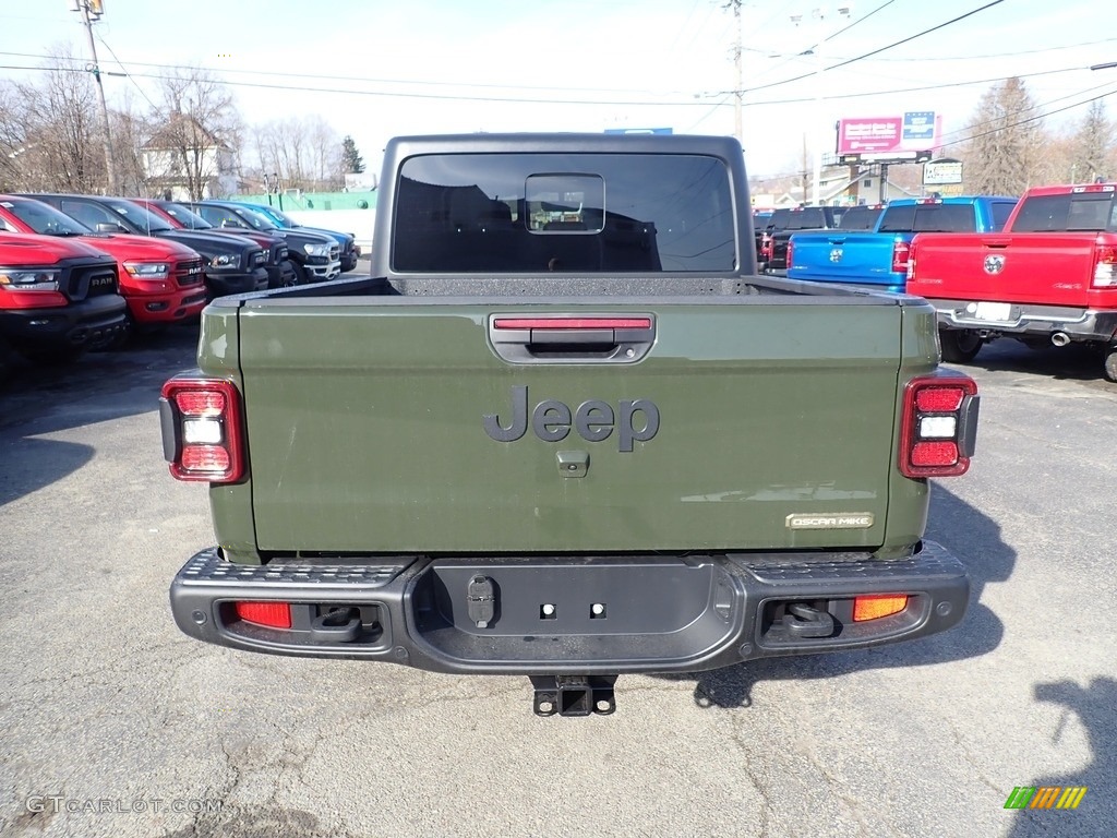 2021 Gladiator Sport 4x4 - Sarge Green / Black photo #4