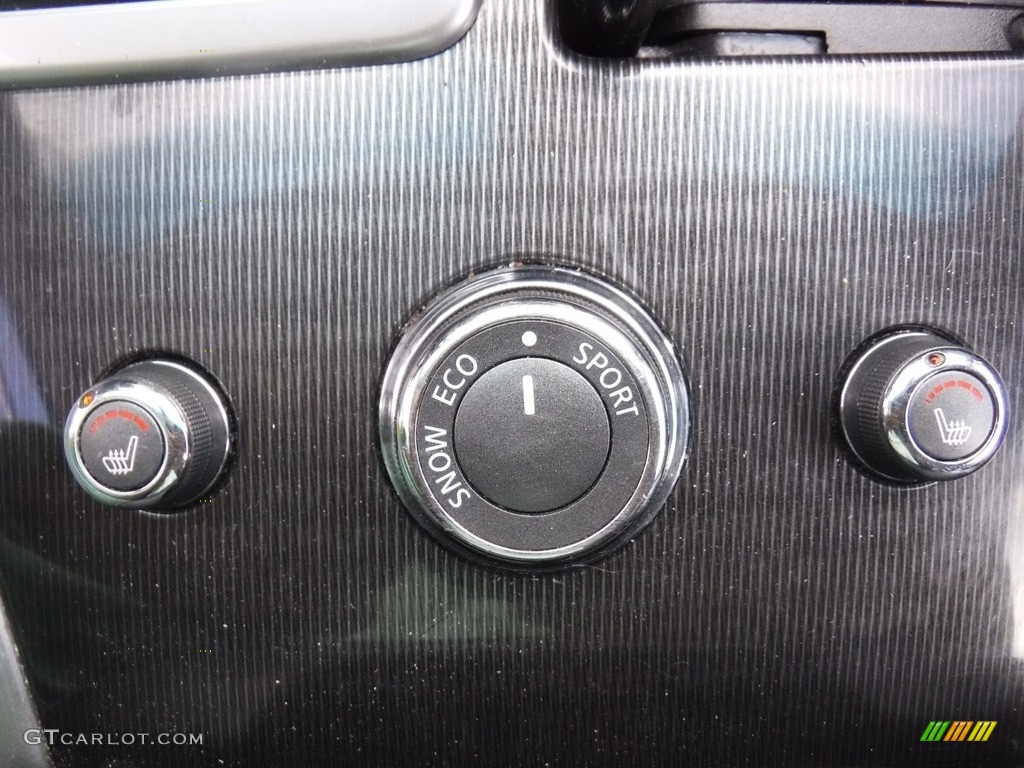 2016 Infiniti QX60 AWD Controls Photo #141412199