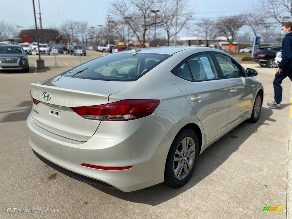 2018 Elantra Value Edition - Mineral Beige / Beige photo #2