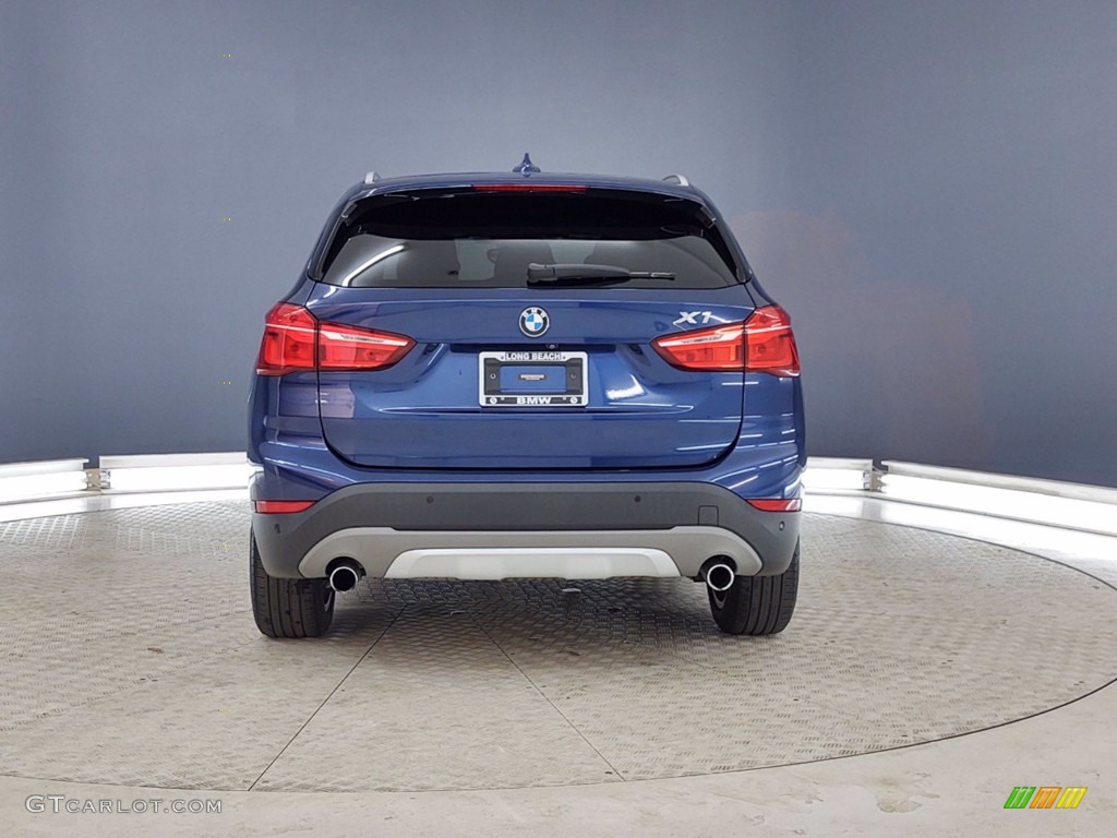 2017 X1 sDrive28i - Mediterranean Blue Metallic / Black photo #4