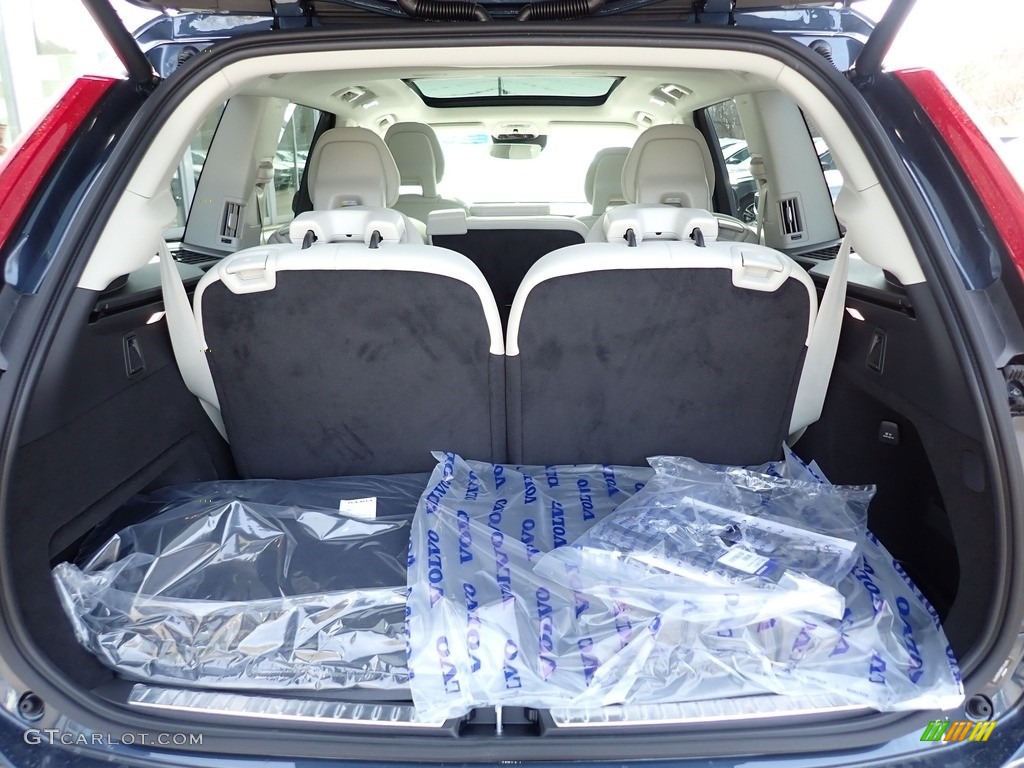 2021 XC90 T5 AWD Momentum - Denim Blue Metallic / Blonde/Charcoal photo #3