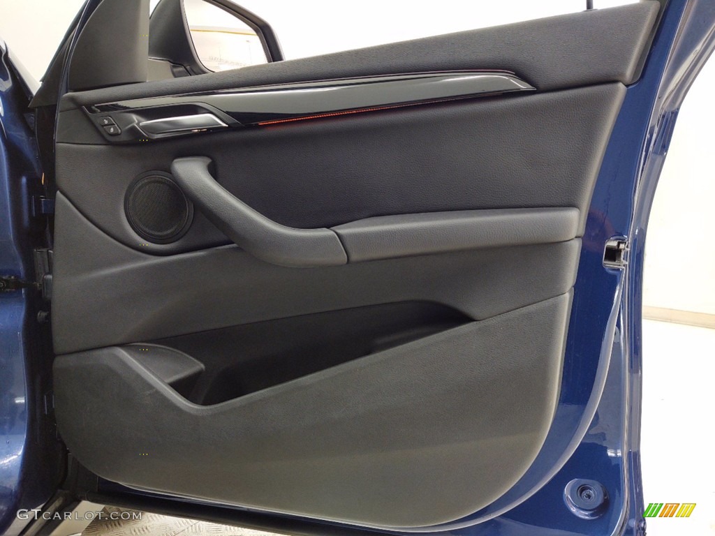2017 X1 sDrive28i - Mediterranean Blue Metallic / Black photo #31