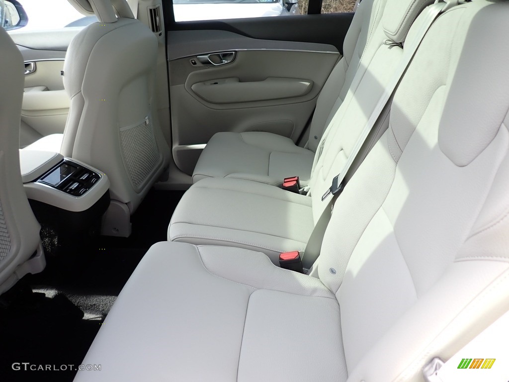 2021 XC90 T5 AWD Momentum - Denim Blue Metallic / Blonde/Charcoal photo #8