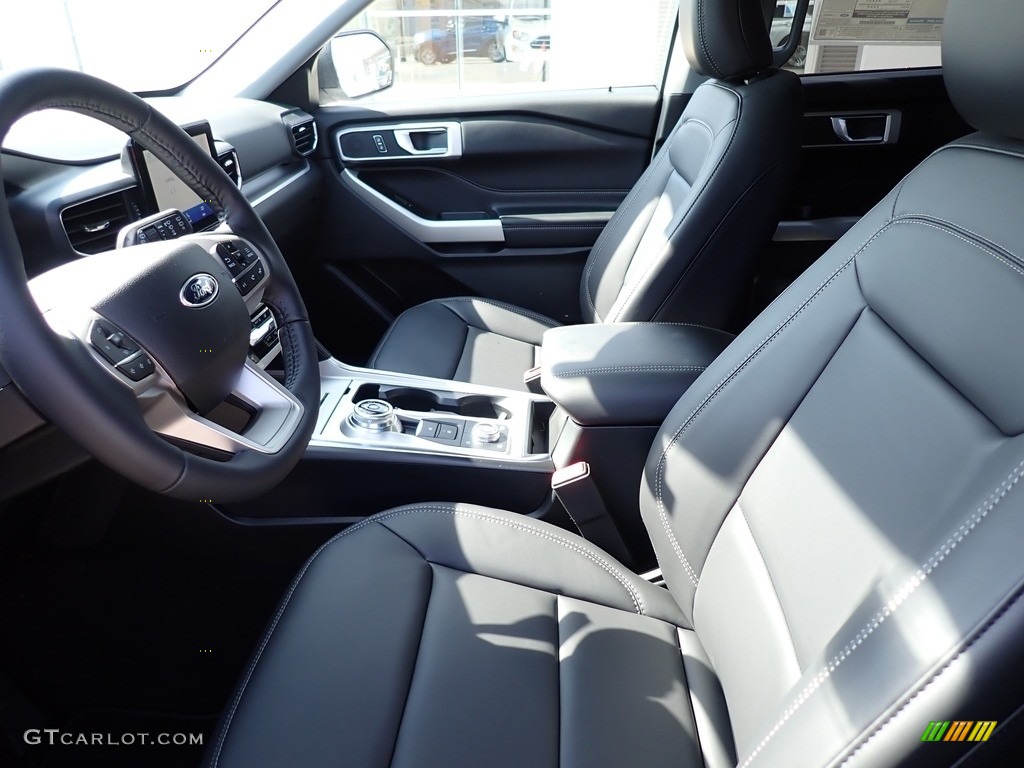 2021 Explorer XLT - Oxford White / Ebony photo #10