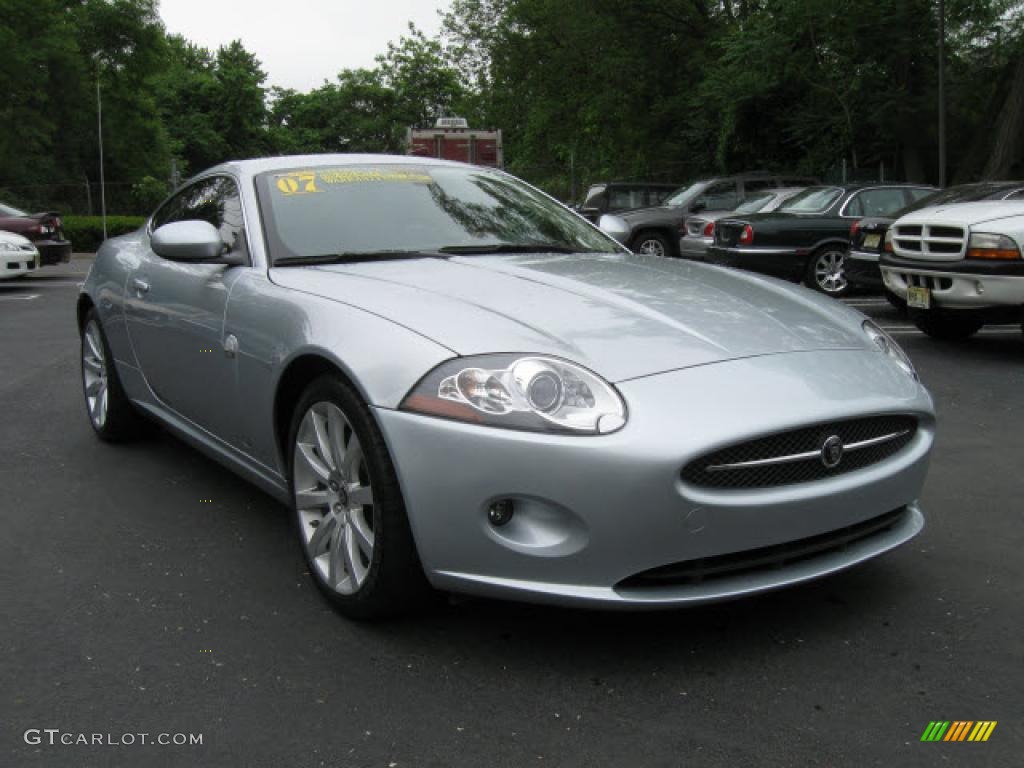 2007 XK XK8 Coupe - Liquid Silver Metallic / Charcoal photo #1