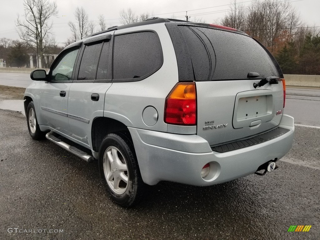 2007 Envoy SLE 4x4 - Liquid Silver Metallic / Light Gray photo #5