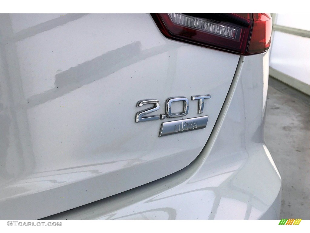 2018 A4 2.0T Premium Plus - Glacier White Metallic / Black photo #7