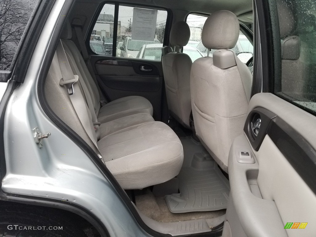 2007 Envoy SLE 4x4 - Liquid Silver Metallic / Light Gray photo #17