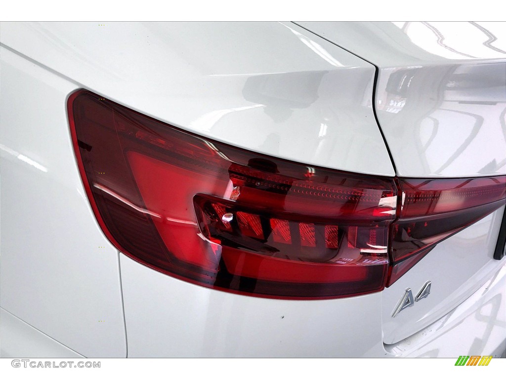 2018 A4 2.0T Premium Plus - Glacier White Metallic / Black photo #29