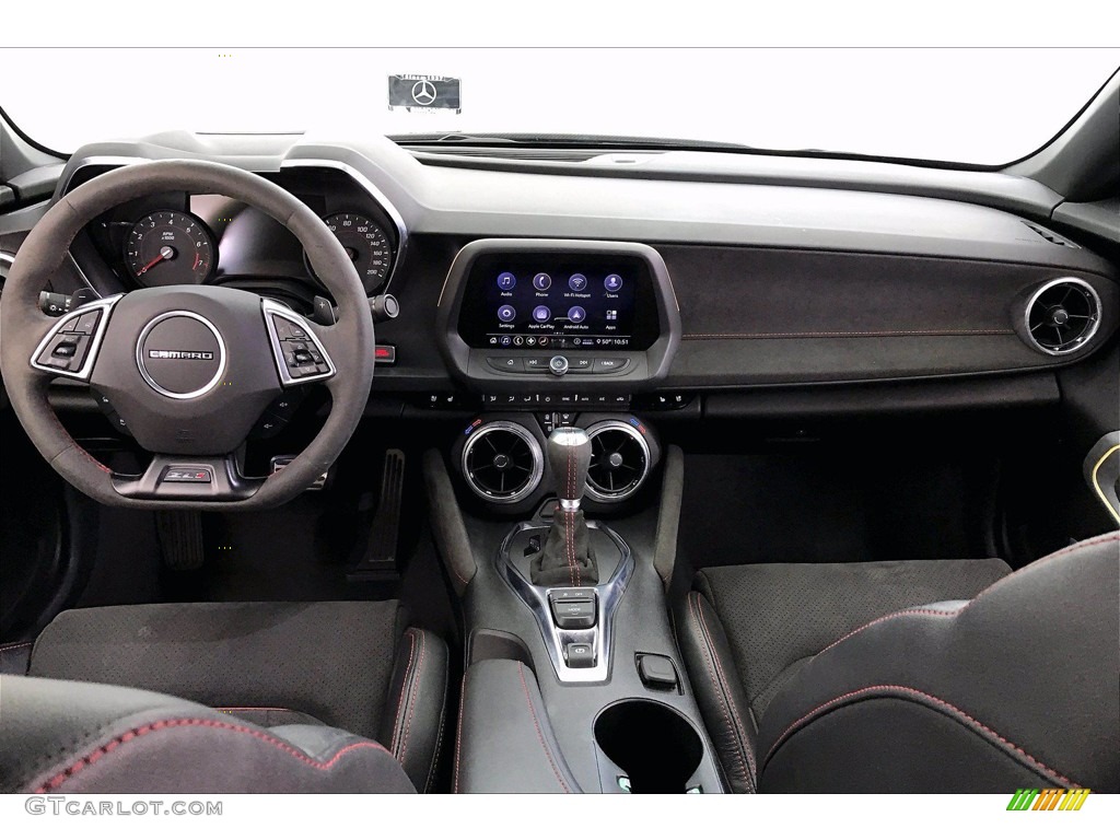 2020 Chevrolet Camaro ZL1 Coupe Dashboard Photos