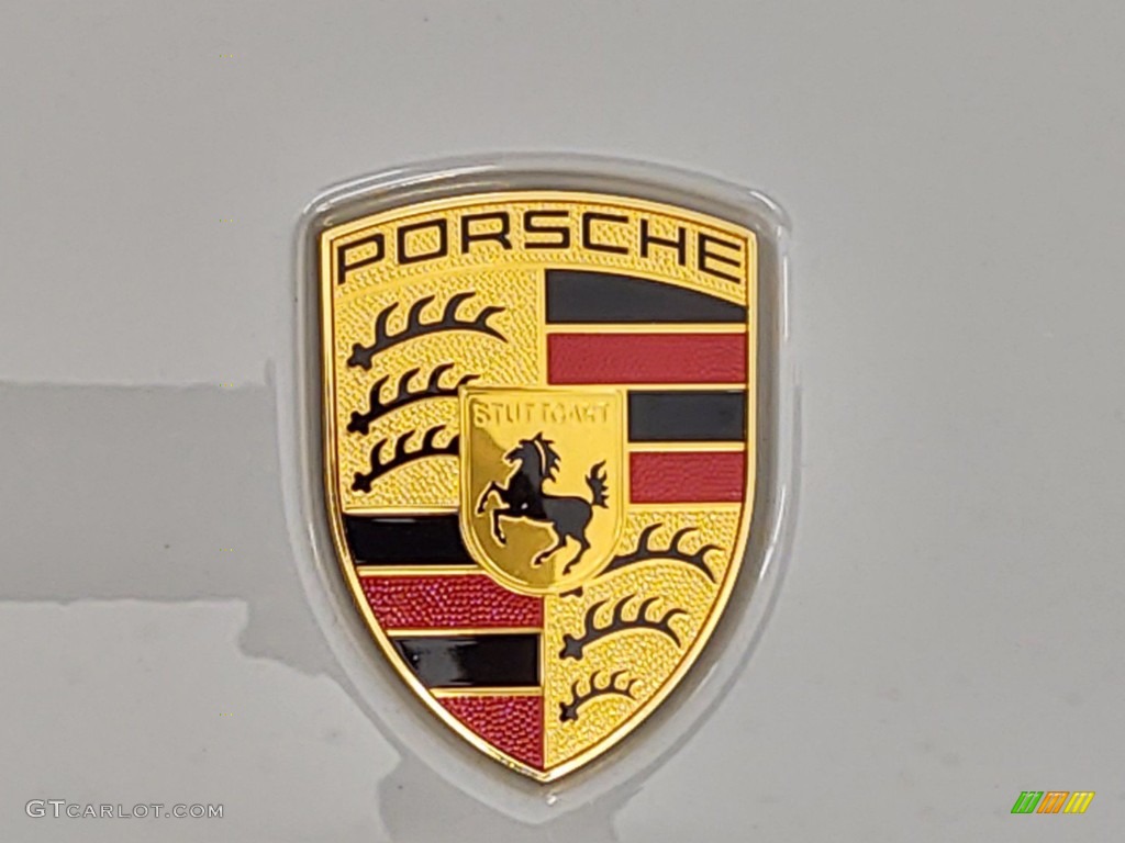 2020 Porsche Macan Standard Macan Model Marks and Logos Photo #141423537