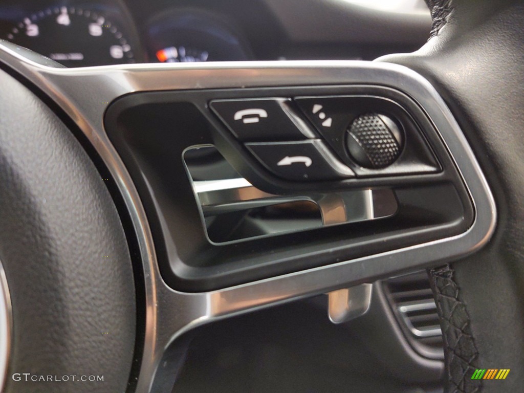 2020 Porsche Macan Standard Macan Model Black Steering Wheel Photo #141423696