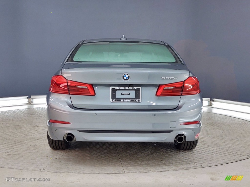 2018 5 Series 530e iPerfomance Sedan - Bluestone Metallic / Black photo #4