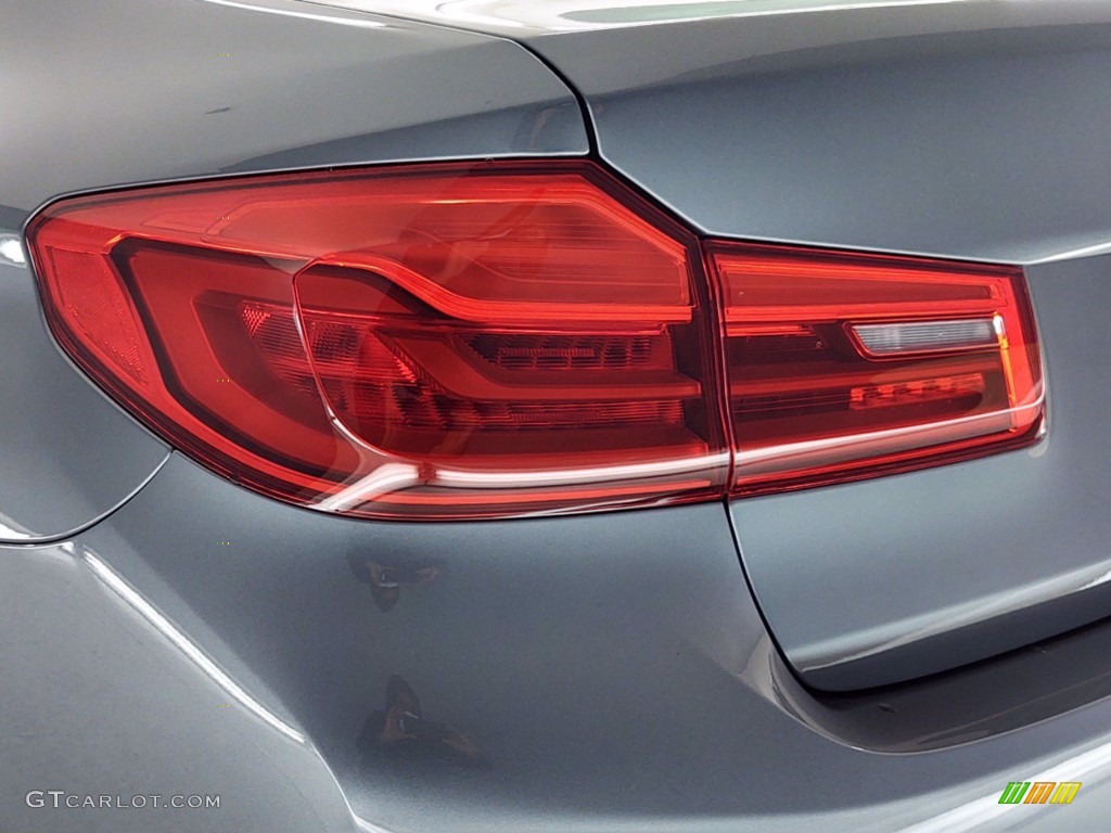 2018 5 Series 530e iPerfomance Sedan - Bluestone Metallic / Black photo #9