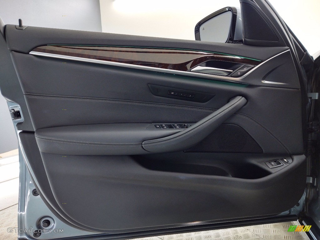 2018 5 Series 530e iPerfomance Sedan - Bluestone Metallic / Black photo #13