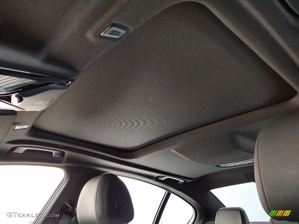 2018 5 Series 530e iPerfomance Sedan - Bluestone Metallic / Black photo #31