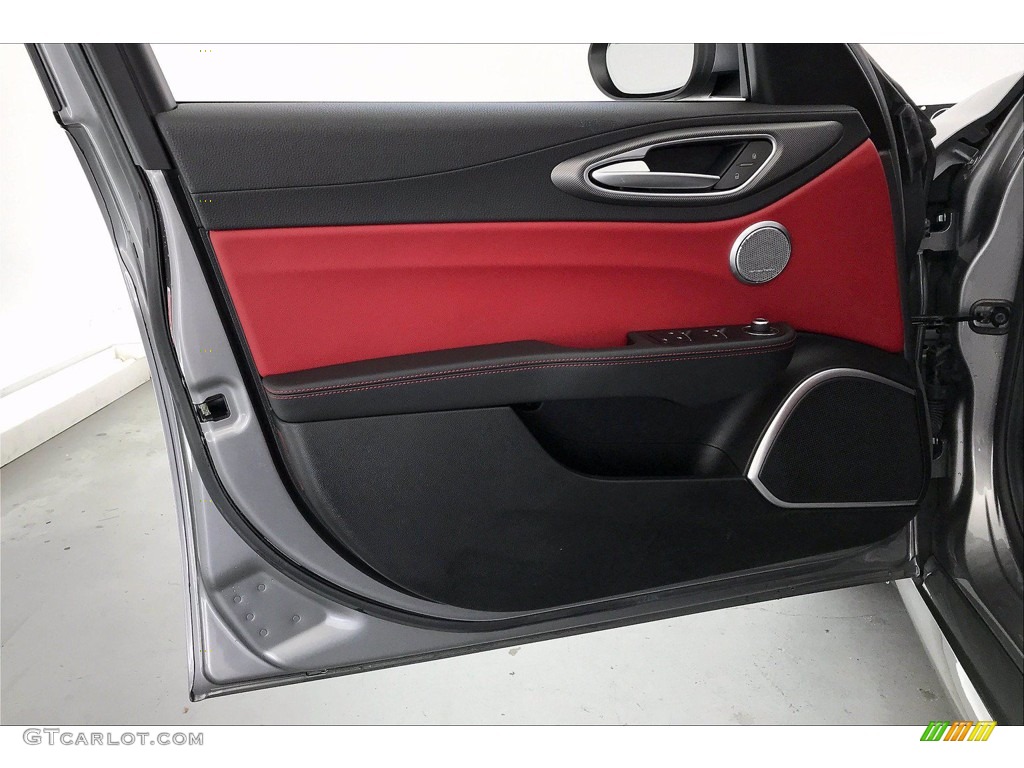 2018 Alfa Romeo Giulia Ti Sport Black/Red Door Panel Photo #141426765