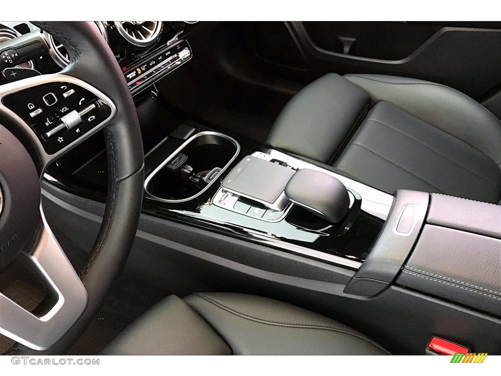 2020 A 220 Sedan - Digital White Metallic / Black photo #17