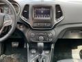 Granite Crystal Metallic - Cherokee Latitude Lux 4x4 Photo No. 10