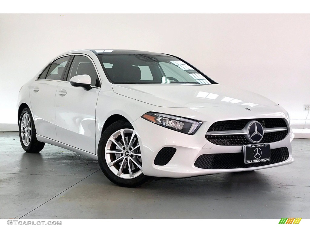 2020 A 220 Sedan - Digital White Metallic / Black photo #34