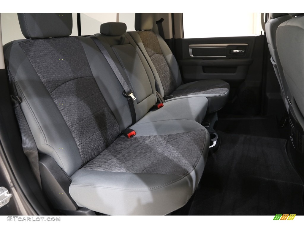 2018 1500 Big Horn Crew Cab 4x4 - Granite Crystal Metallic / Black/Diesel Gray photo #19
