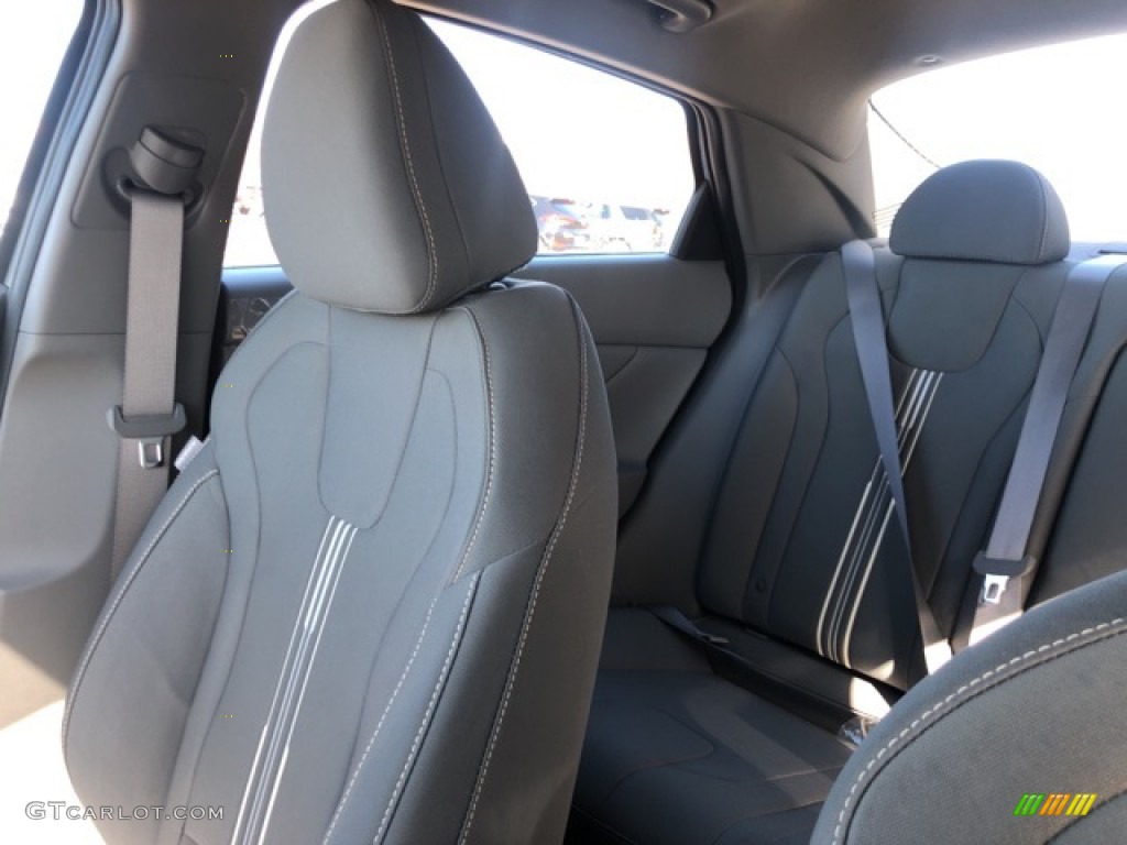 2021 Elantra SEL - Shimmering Silver Pearl / Medium Gray photo #16