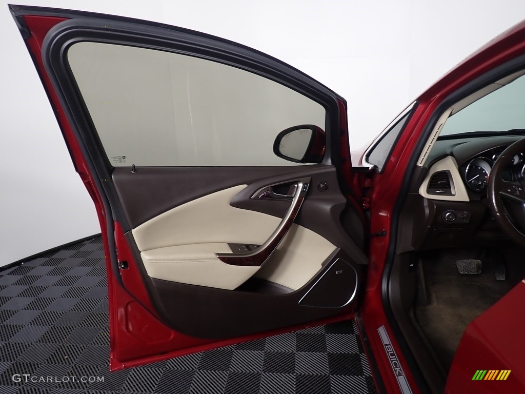 2013 Verano FWD - Crystal Red Tintcoat / Cashmere photo #19