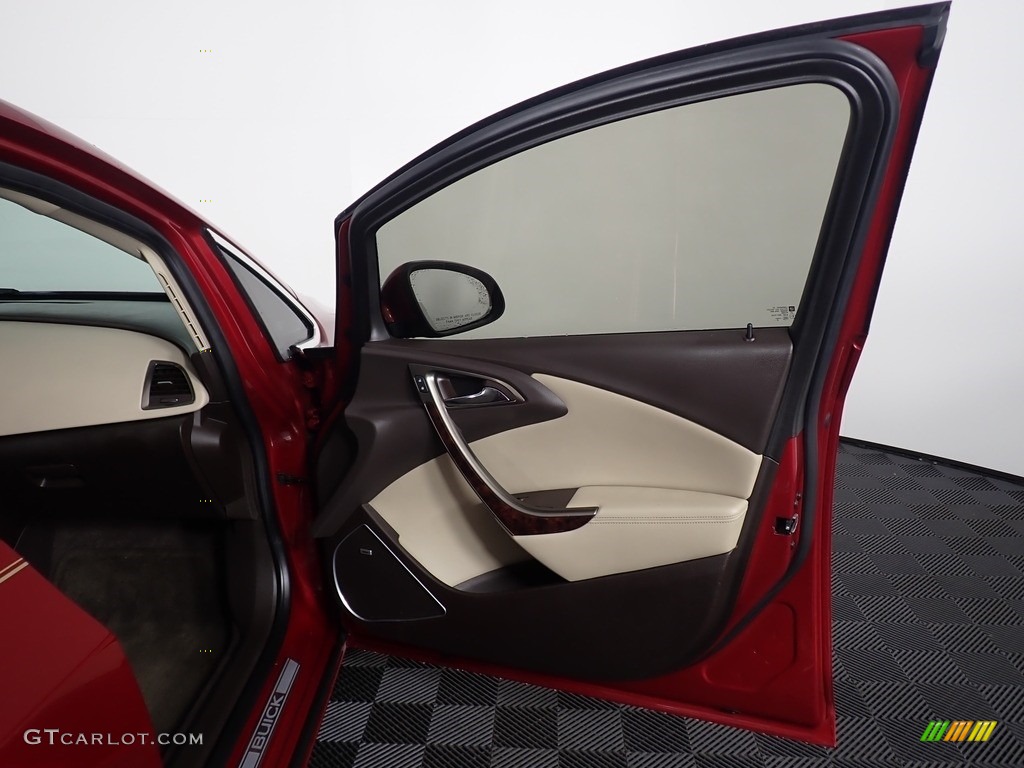 2013 Verano FWD - Crystal Red Tintcoat / Cashmere photo #26