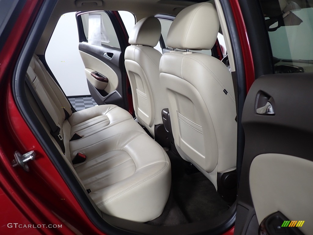 2013 Verano FWD - Crystal Red Tintcoat / Cashmere photo #29