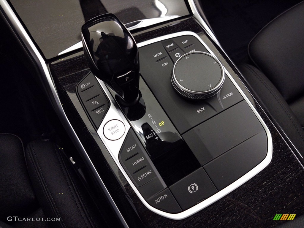 2021 3 Series 330e Sedan - Black Sapphire Metallic / Black photo #22
