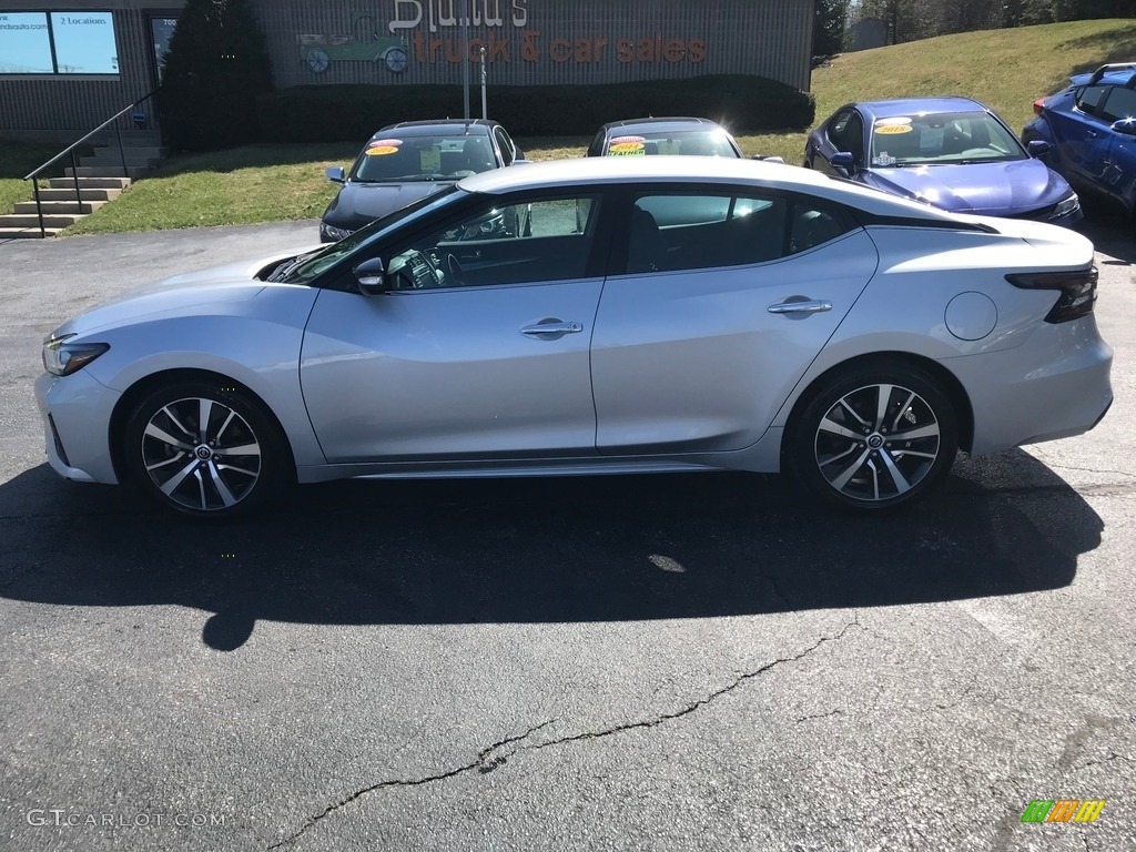 2020 Maxima SV - Brilliant Silver Metallic / Charcoal photo #1