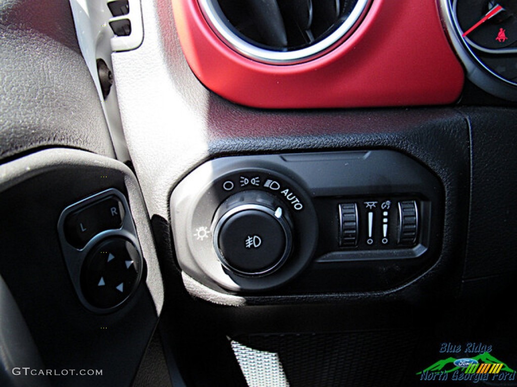 2020 Wrangler Rubicon 4x4 - Bright White / Black photo #23