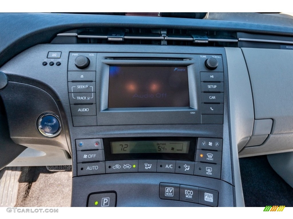2013 Prius Four Hybrid - Winter Gray Metallic / Misty Gray photo #31