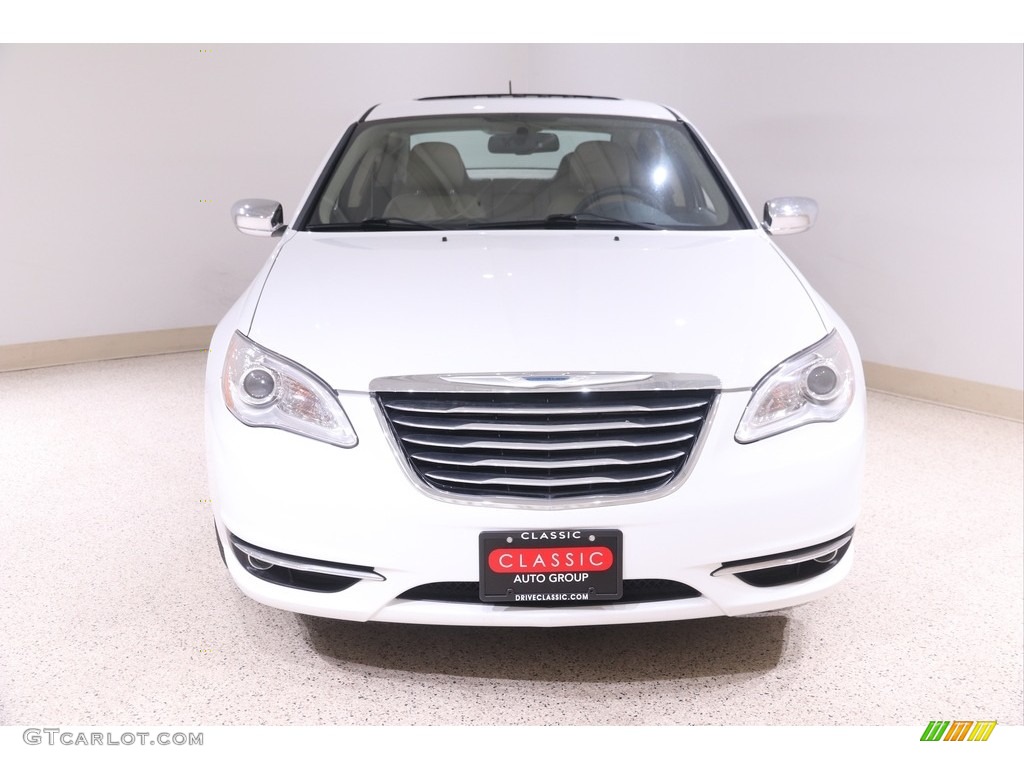 2013 200 Limited Sedan - Bright White / Black/Light Frost Beige photo #2