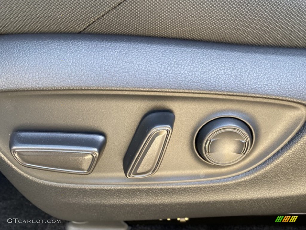 2021 Venza Hybrid LE AWD - Coastal Gray Metallic / Black photo #21