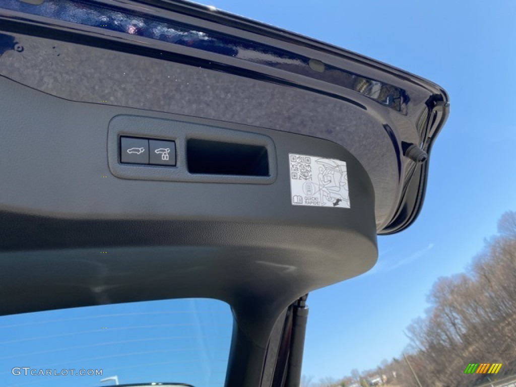 2021 Venza Hybrid LE AWD - Blueprint / Black photo #29