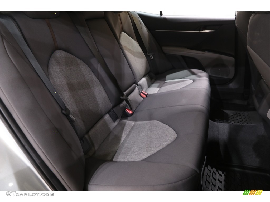 2019 Camry LE - Celestial Silver Metallic / Ash photo #15