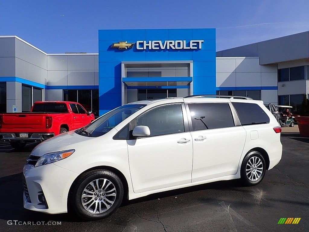 2019 Sienna XLE - Blizzard Pearl White / Dark Bisque photo #1