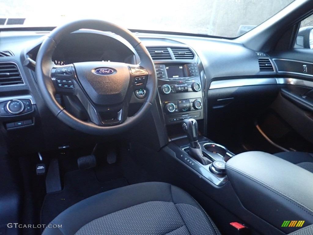 Medium Black Interior 2019 Ford Explorer XLT 4WD Photo #141462075