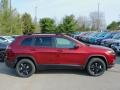 Velvet Red Pearl - Cherokee Altitude 4x4 Photo No. 4