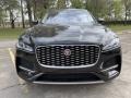 Santorini Black - F-PACE P250 Photo No. 9