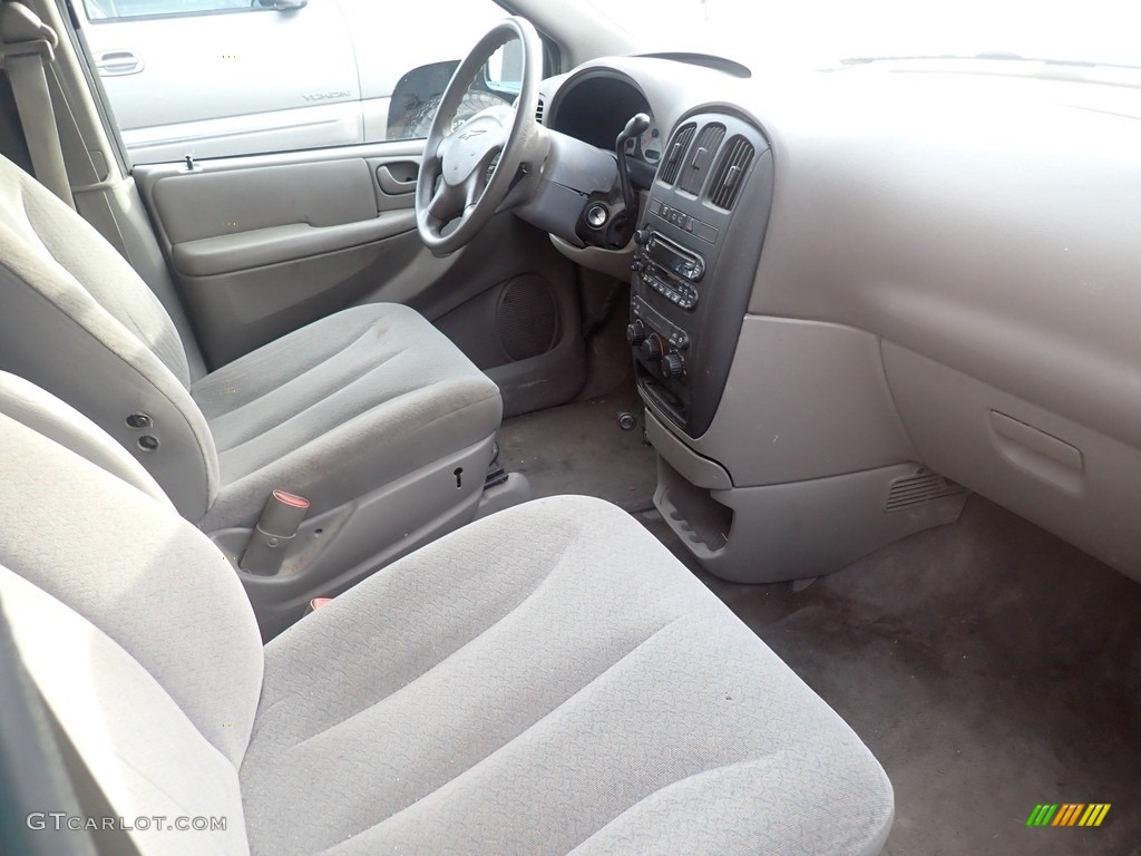 2003 Chrysler Voyager LX Front Seat Photos