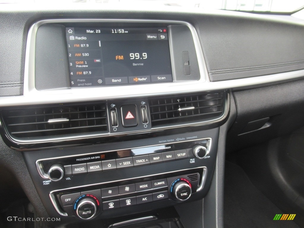 2020 Optima EX Premium - Black / Black photo #18