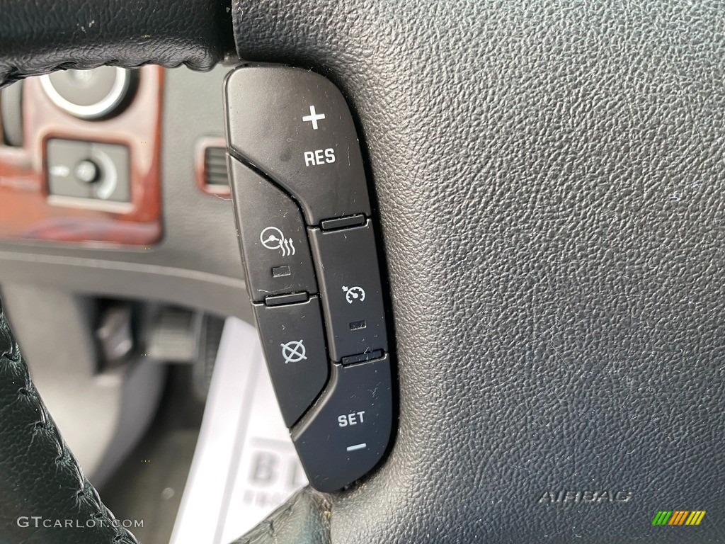 2006 DTS Luxury - Black Raven / Ebony Black photo #17