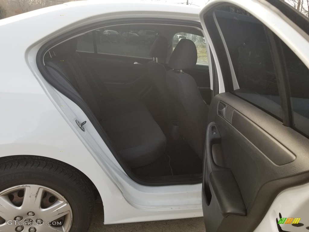 2013 Jetta S Sedan - Candy White / Titan Black photo #18