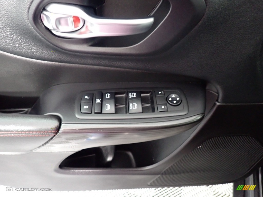 2015 Cherokee Trailhawk 4x4 - Brilliant Black Crystal Pearl / Trailhawk Black photo #22