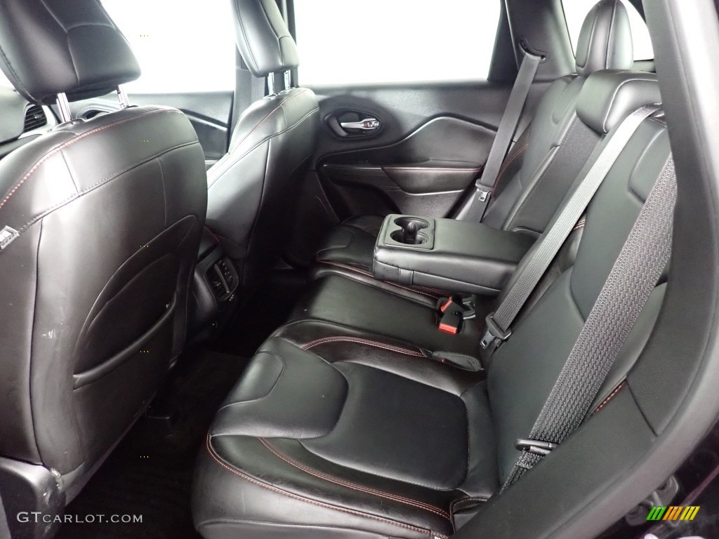 2015 Cherokee Trailhawk 4x4 - Brilliant Black Crystal Pearl / Trailhawk Black photo #28